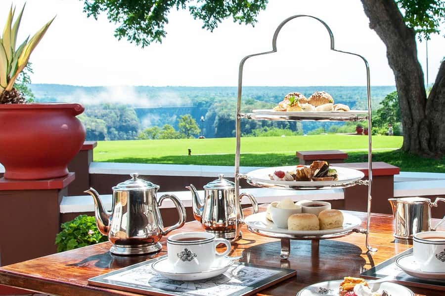 Victoria Falls Guided Tour with High Tea - Key points to know
