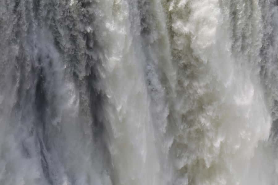 Victoria Falls Guided Tour with High Tea - High tea at Victoria Falls Hotel changes the pace