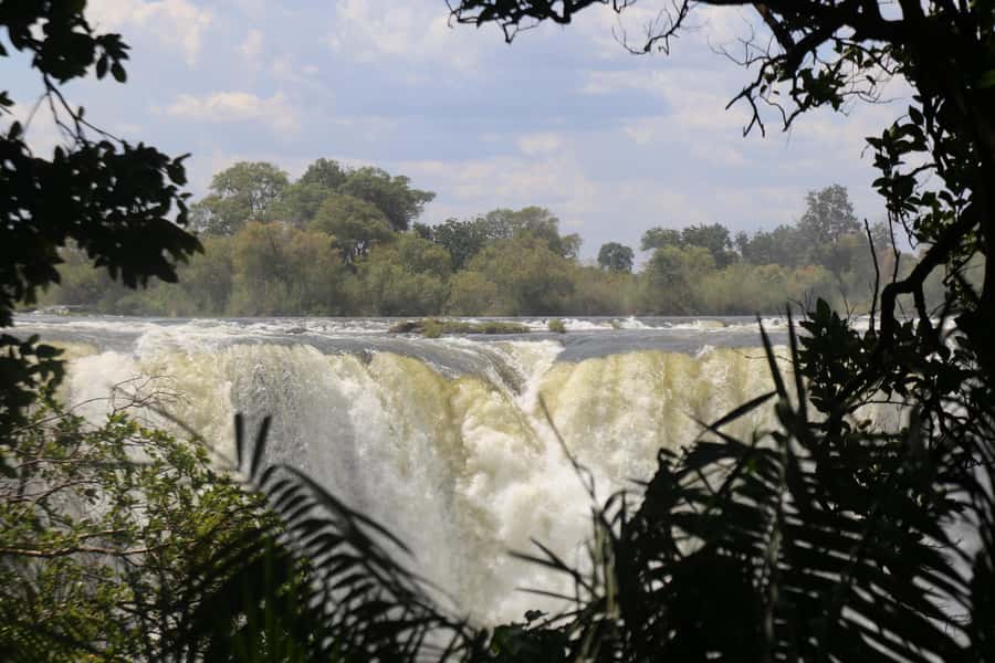 Victoria Falls Guided Tour with High Tea - What the $60 price really covers