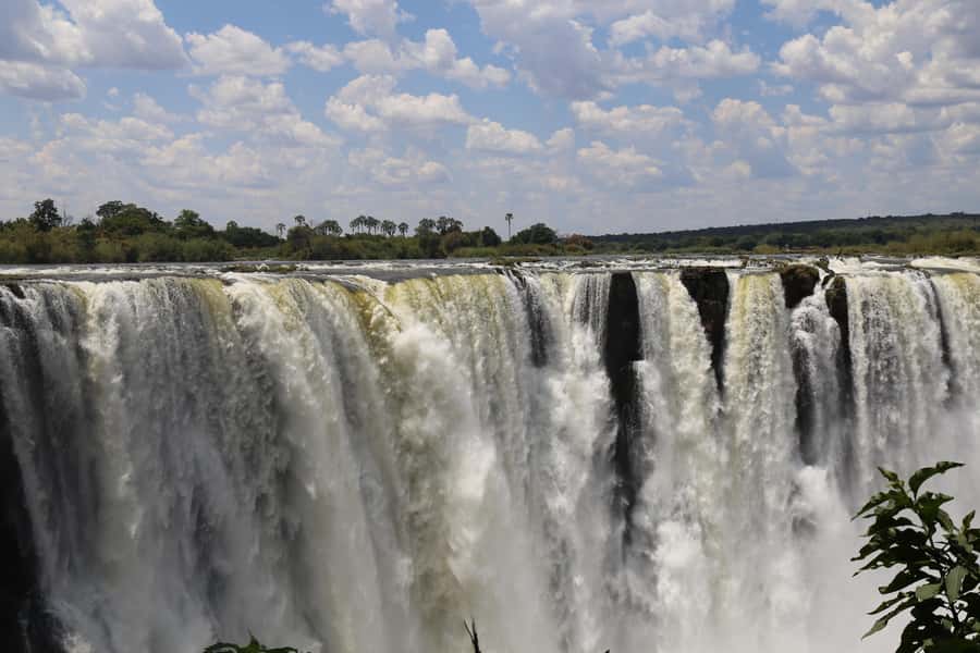 Victoria Falls Guided Tour with High Tea - Is this Victoria Falls high tea tour worth booking?