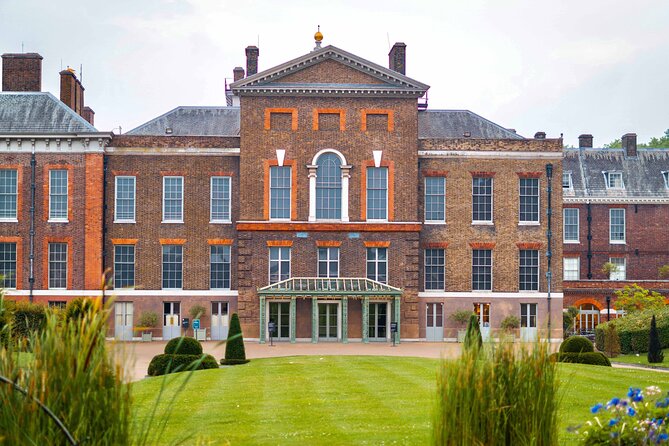VIP Kensington Palace Gardens Tour & Royal Tea Crown Experience - Starting near Hyde Park and Kensington Gardens