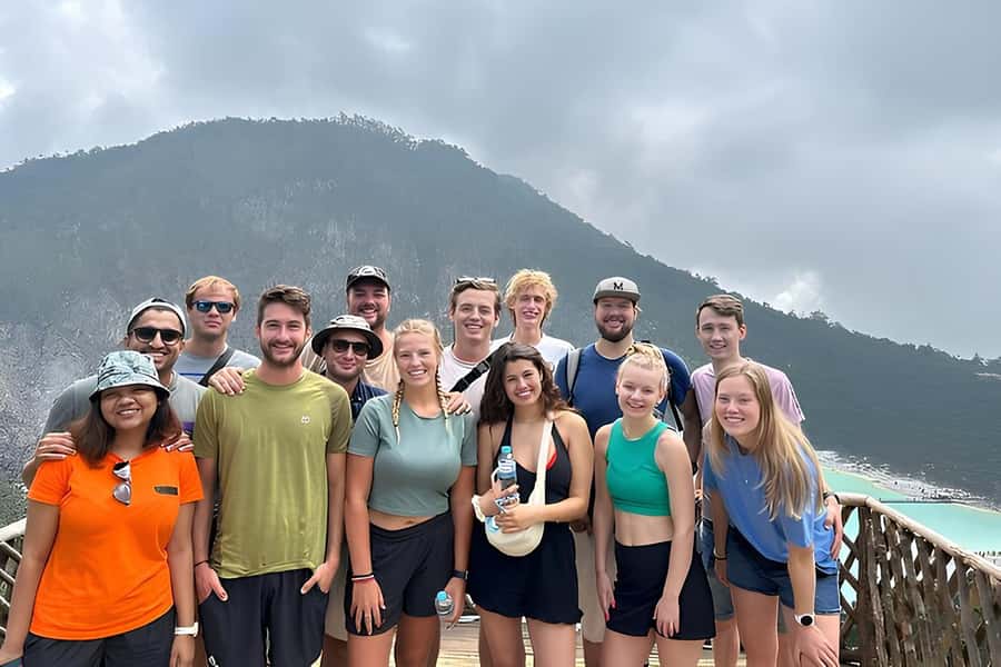 Volcano, Hot Spring, Mud Bath & Tea plantation all included - Key points to know before booking