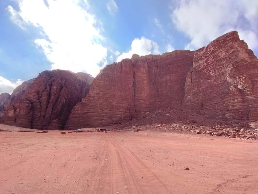 Wadi Rum: 2-Hour Jeep Tour with Bedouin Tea - Timing, weather, and what to bring