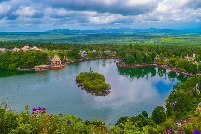 Wild South: Full-Day tour incl Rhumerie St Aubin, Bois cheri Tea factory & Lunch - Trou aux Cerfs gives you a volcanic beginning