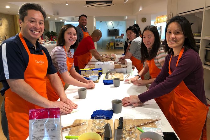 Xiao Long Bao & Boba Tea Cooking Class in Taipei - A clear vegetarian option with luffa and mushroom