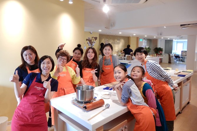 Xiao Long Bao & Boba Tea Cooking Class in Taipei - The small group changes the feel of the lesson