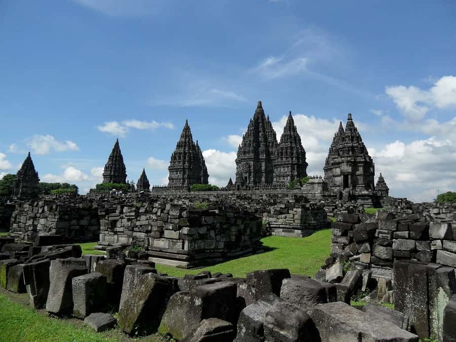 Yogyakarta: Prambanan Tour, Sukuh Temple & Tea Plantation - My call on the Prambanan and Sukuh combination
