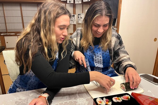Yokohama: Sushi & Gyoza Cooking with Matcha & GreenTea Experience - Choosing Matcha, Manga, or Quiet Time